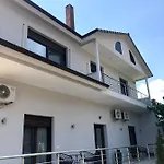 Zillis Káto Loutrákion