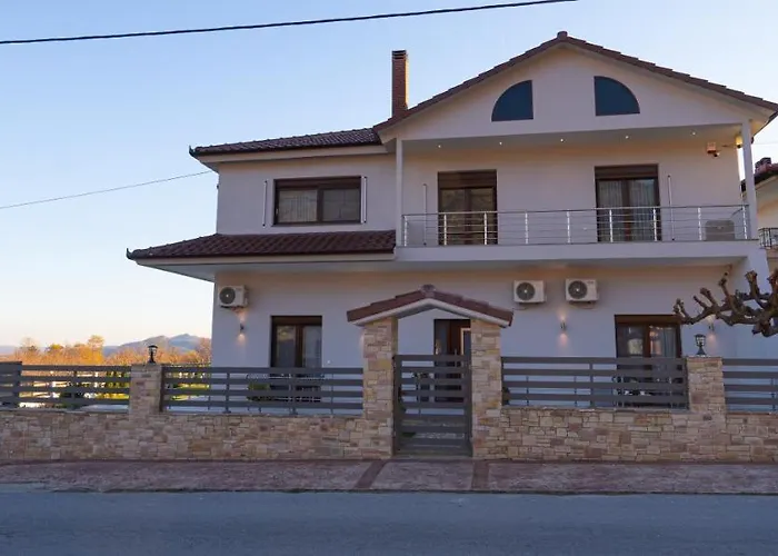 Zillis Casa de hóspedes Káto Loutrákion